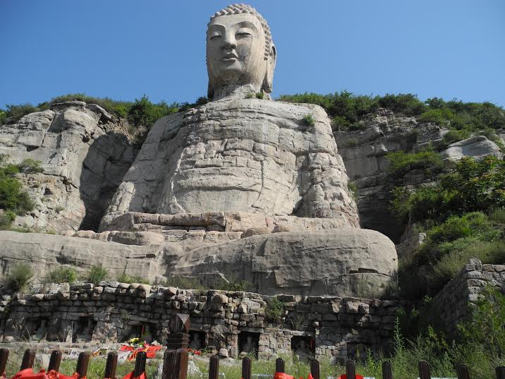 Большой Будда на горе Мэншань. Фото Т. Ян.